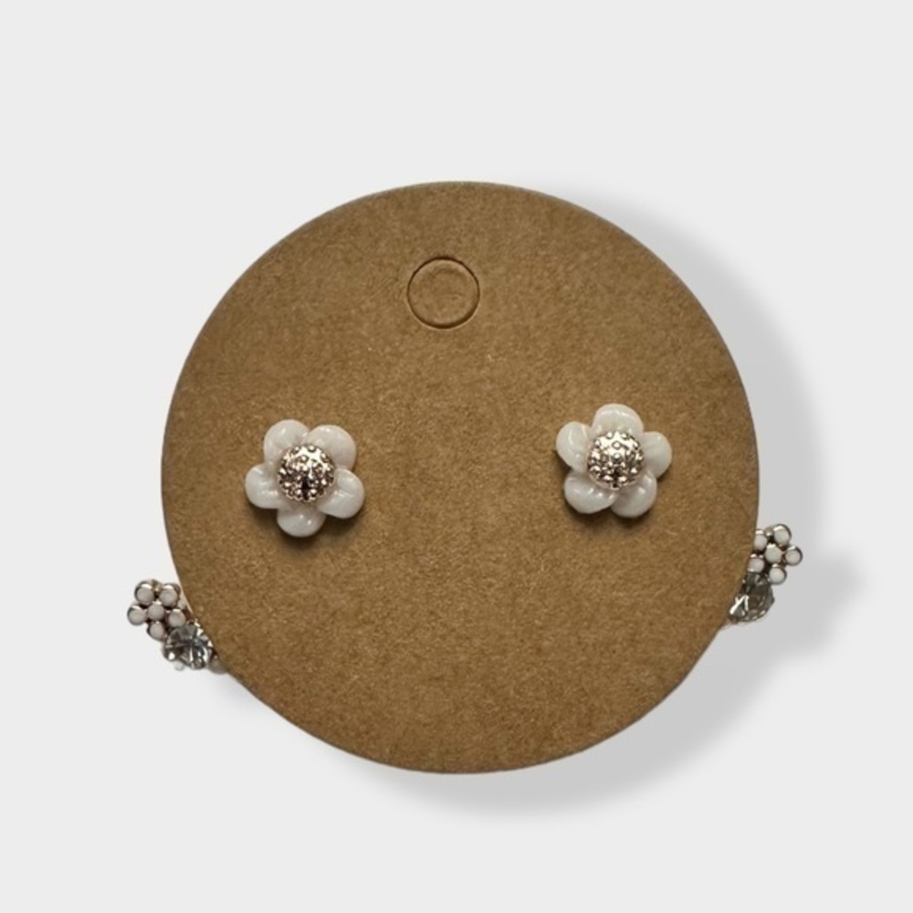 4/$25 -
Peekaboo Flower Earring
